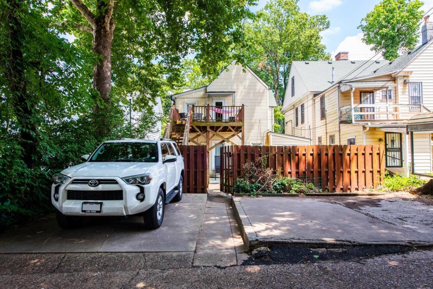 Charming In Bustling Clifton & Crescent Hill *