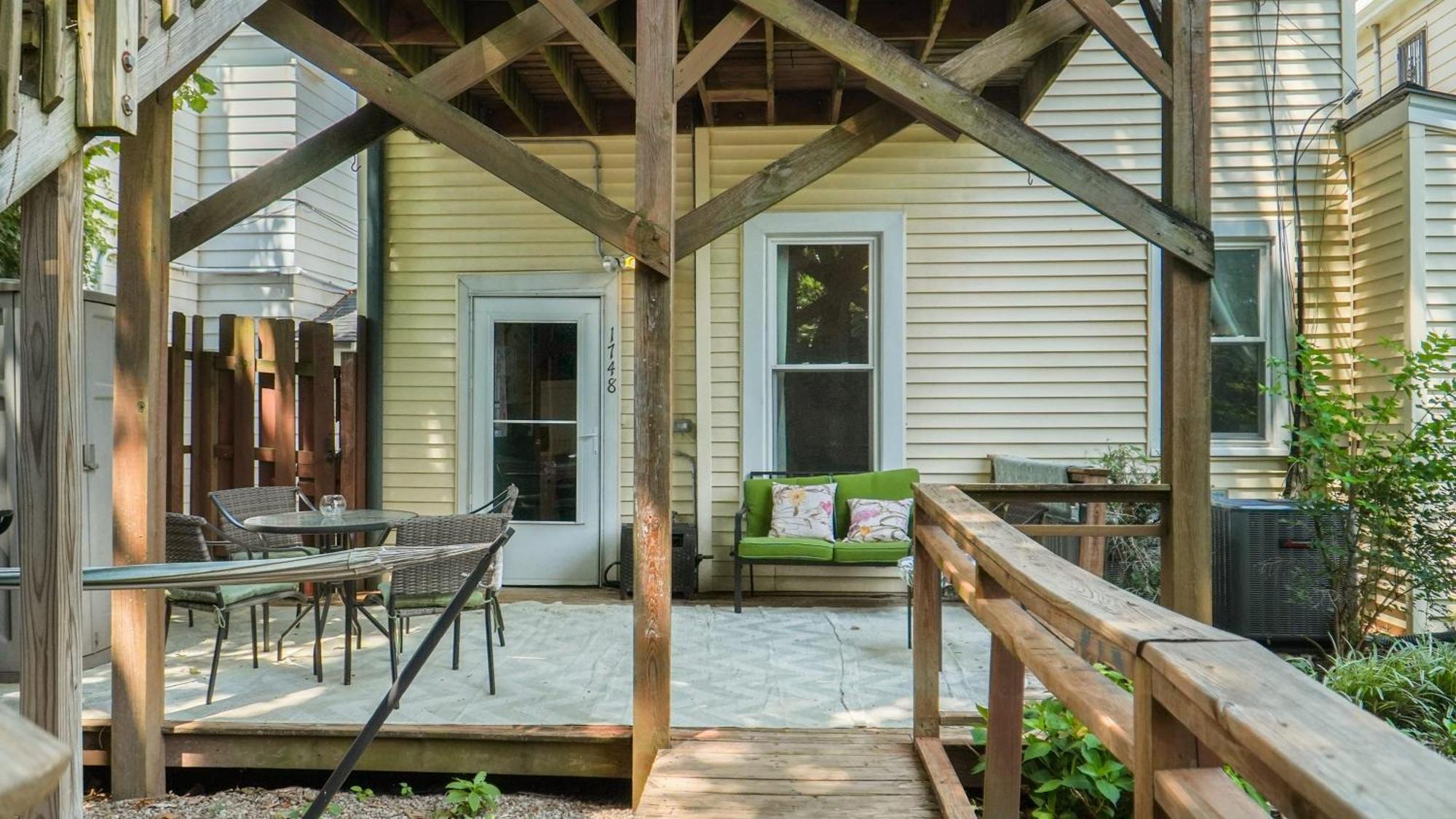 Apartment Charming In Bustling Clifton & Crescent Hill Louisville